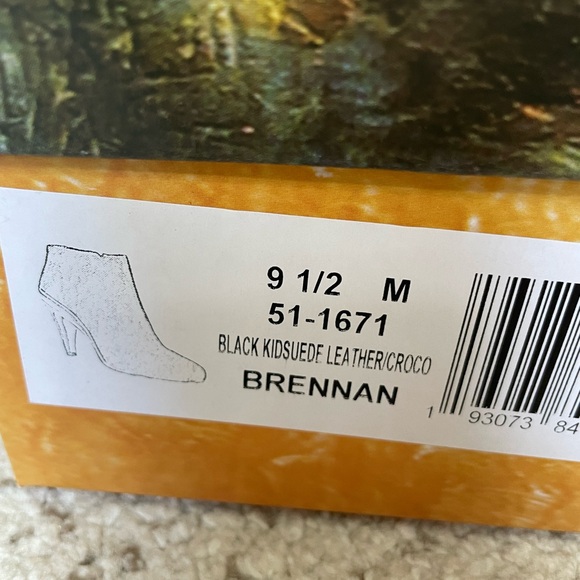 NEW bella vita booties, sz9.5 - Picture 5 of 8